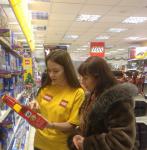 Lego, консультирование по продукции в сети магазинов 'Детский мир'
