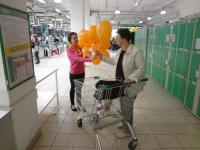 Prisma, консультирование по бонусным картам и раздача воздушных шариков в сети магазинов 'Prisma', г.СПБ